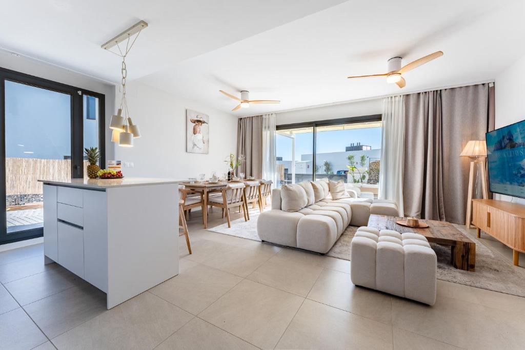 Luxury 4Bed Villa in Mijas, Sea View, Pool - 4