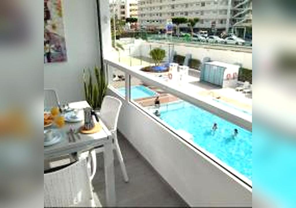 Playa del Inglés 5 min walk from Yumbo! 204 - 5