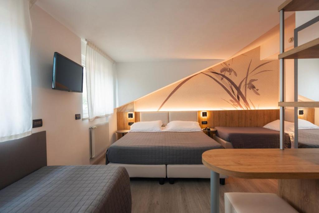 Hotel Everest - 3