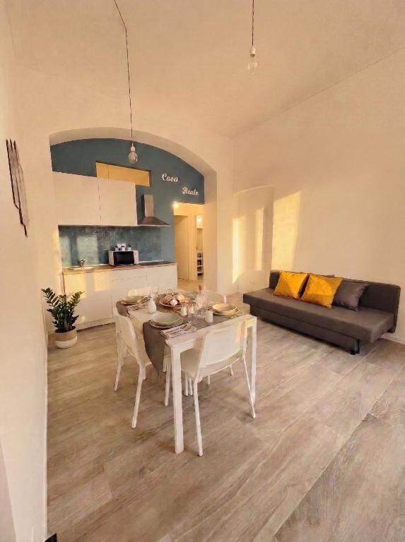 Casa Reale - 5