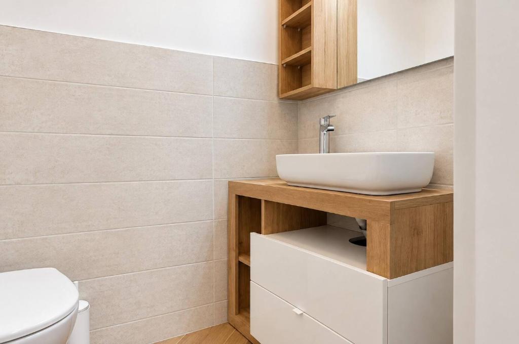 Studio with Private Entrance and Patio Metro C - 3