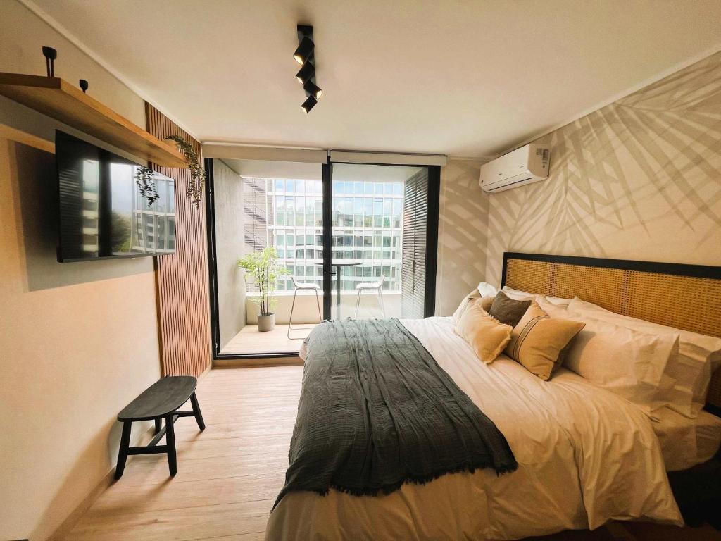 HOM Studio with breakfast y pool and gym Los Dominicos - 2