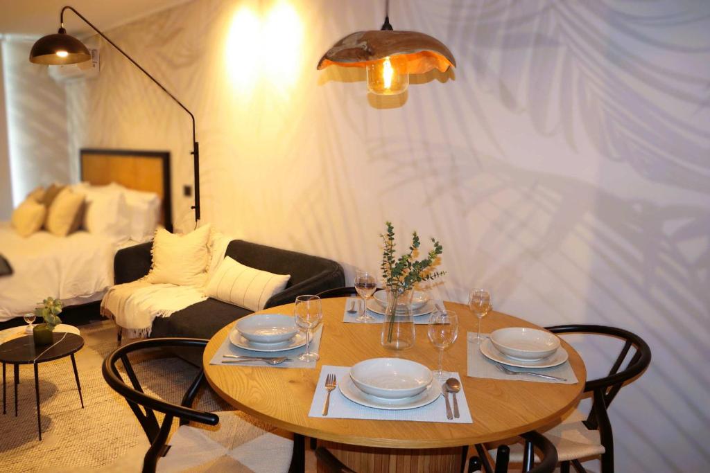 HOM Studio with breakfast y pool and gym Los Dominicos - 1