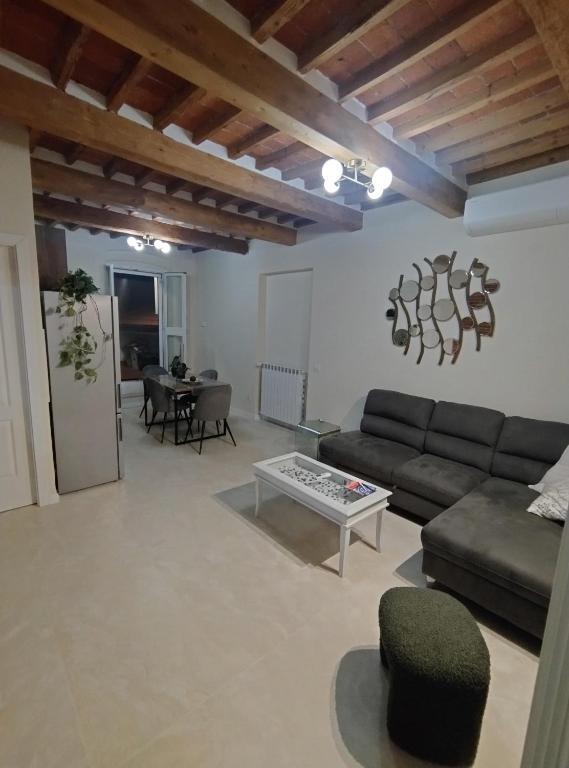 Vera's House - 1