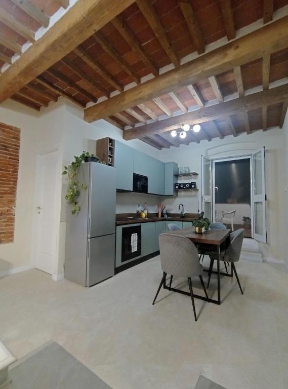 Vera's House - 5