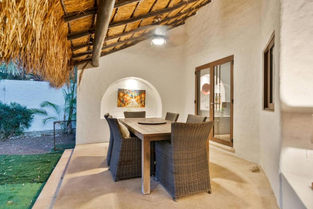Casa Ceiba - 4 Bedroom Villa with Private Pool and great location in trendy neighborhood - fits 8 - 3