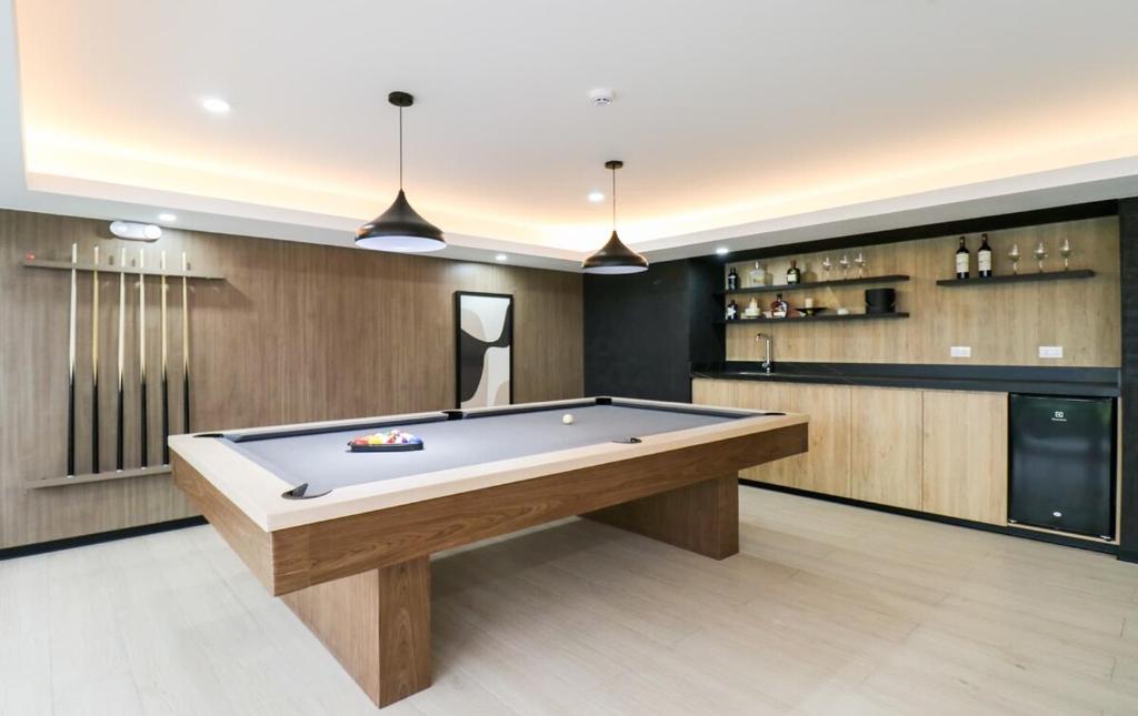 New Modern 2BR with Pool & Gym in Miraflores by geko - 5