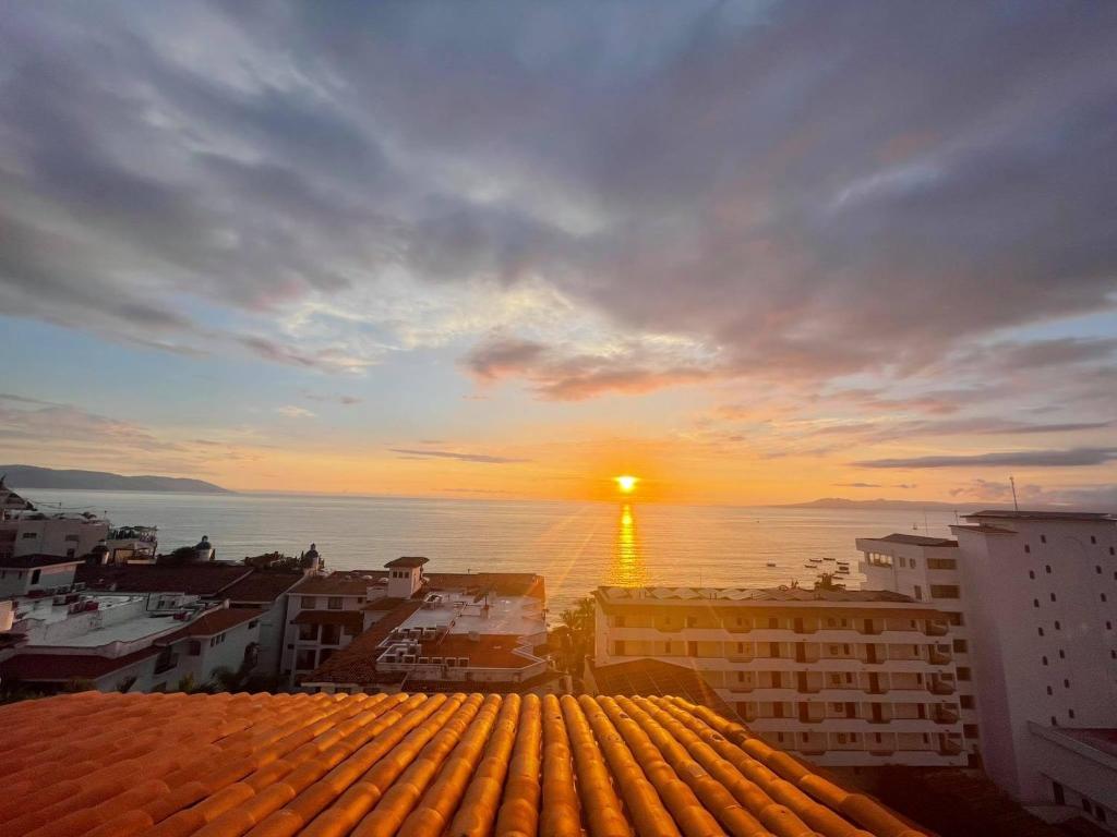 Sunset condo ocean view Romantic Zone - 2
