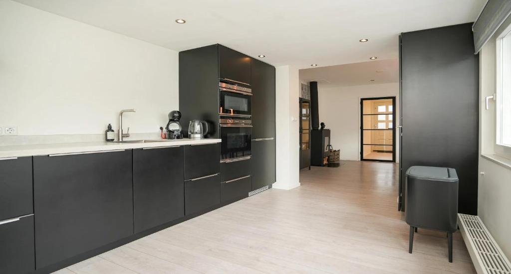 Rosewood Place - 4