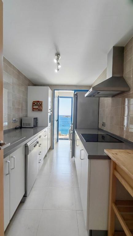 Sunset Penthouse - 4