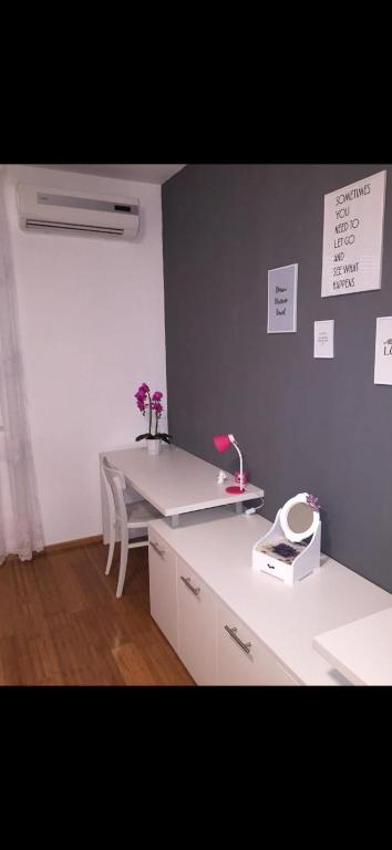 City Center Luxury Apartment - 2