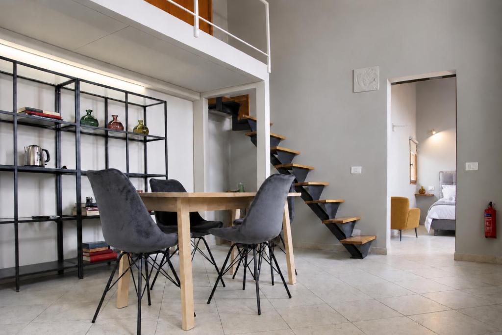 Casa Ripetta-Spanish Steps-Sleeps 4 - 2