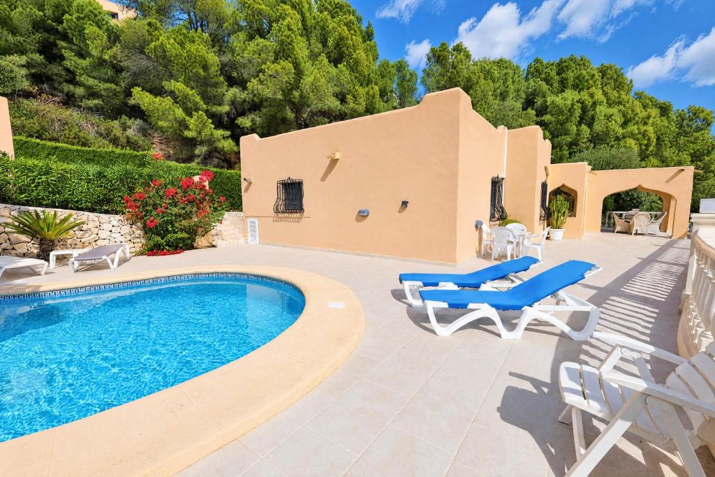 Chrisuli - well furnished villa with panoramic views in Moraira - 4