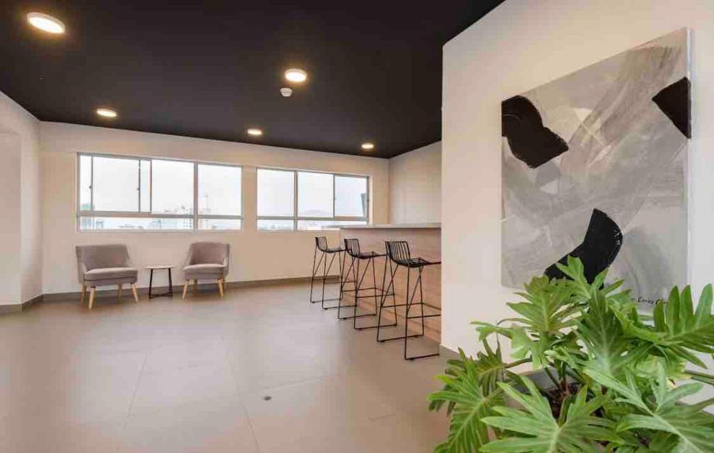 Departamento amoblado con piscina y gimnasio - 5