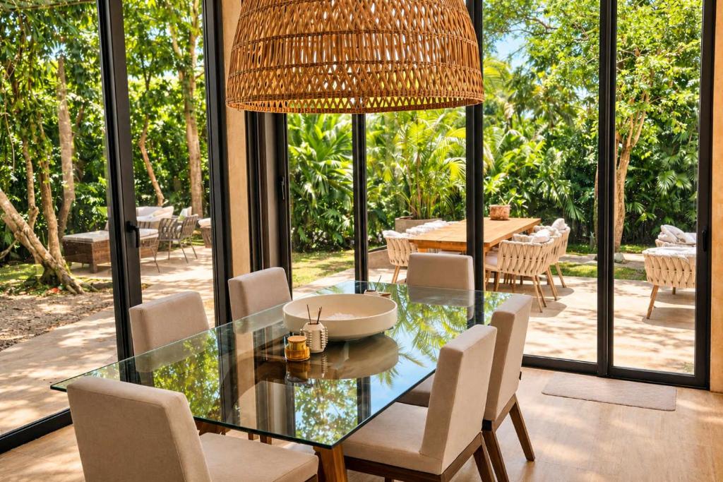 Corasol Villa, 4 King Suites and Private Pool - 3