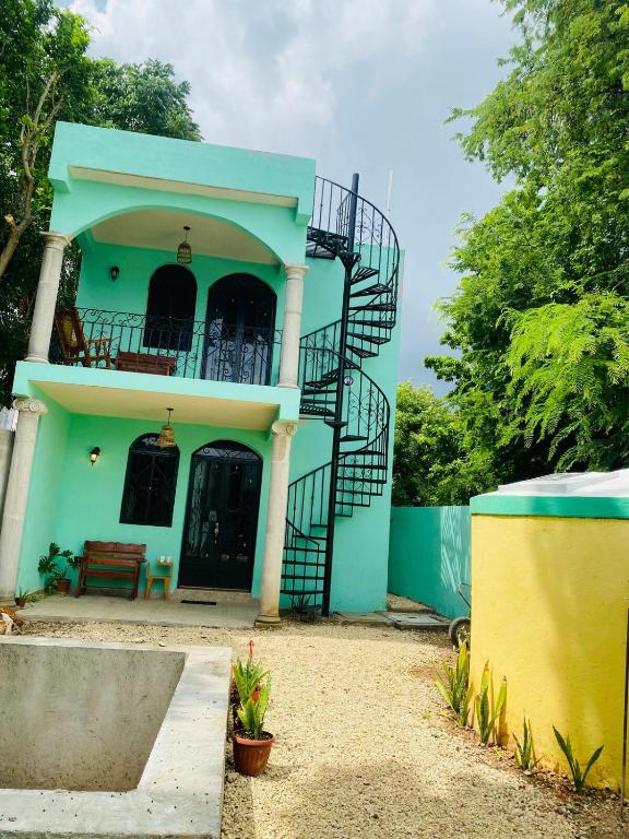 Quiet Second Floor Apartment in Centro Merida - 2