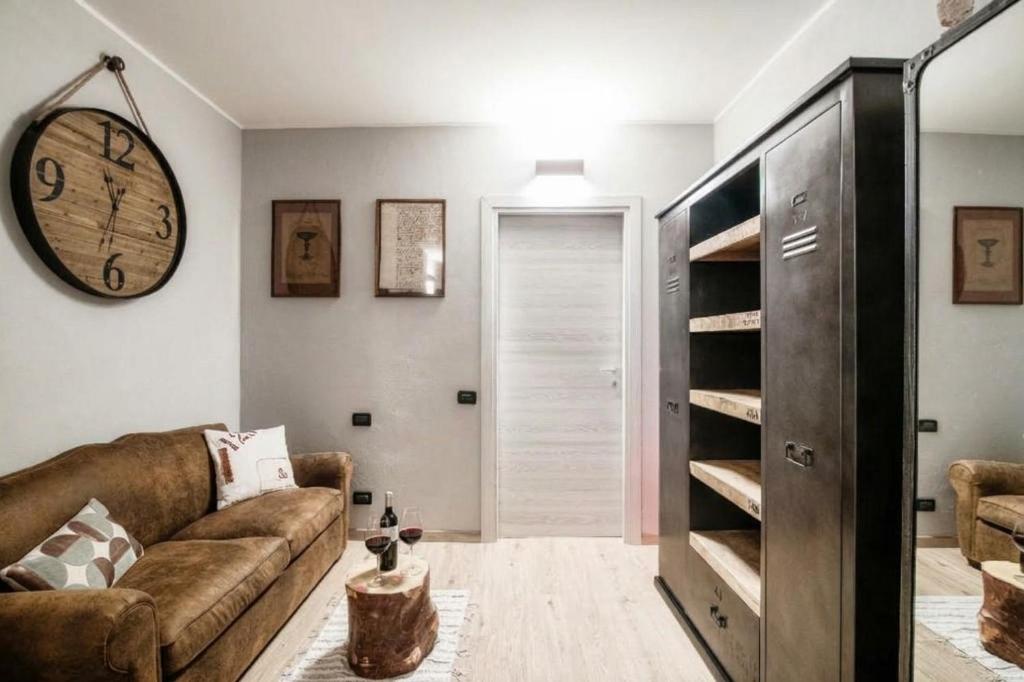Wine House by "The House Of Travelers" - 2