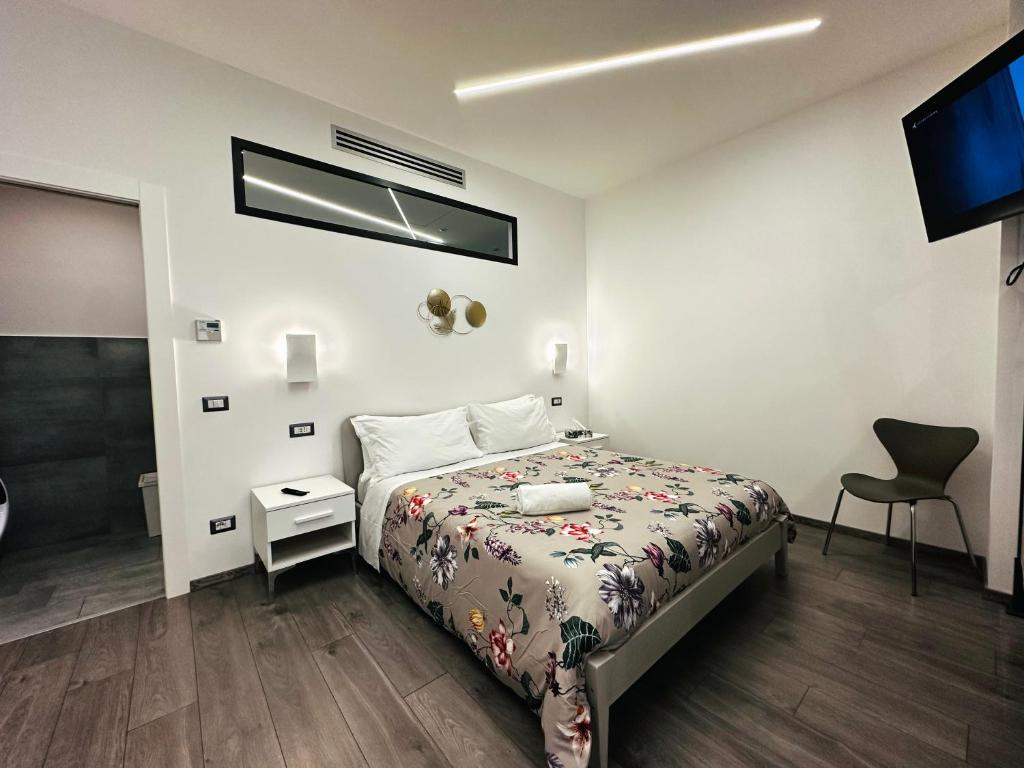 San Saba Street Apartment 52 - 1