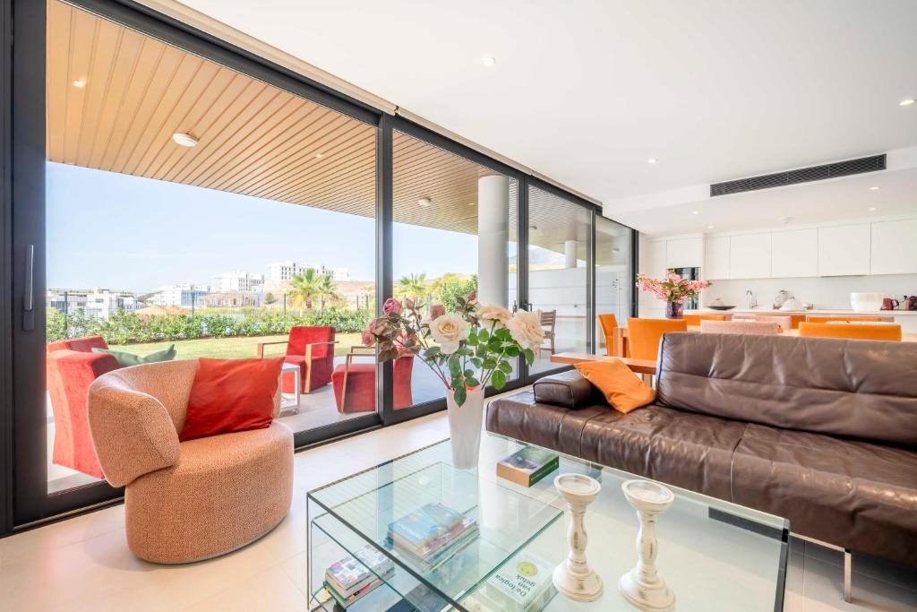 Palm Retreat, Wraparound Terrace Pool, Higuerón, Fuengirola - 1