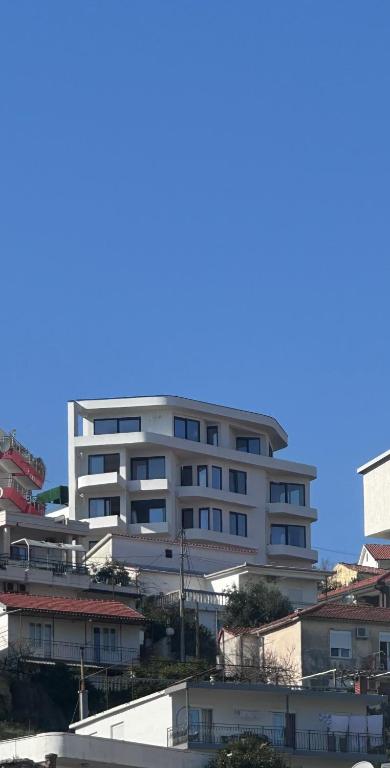 Penthouse Edi - 5
