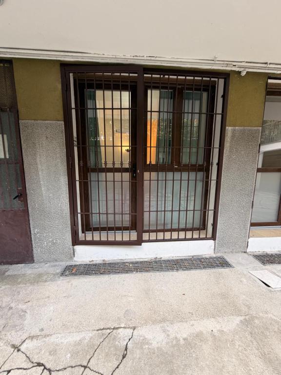 Johnny's House - 2