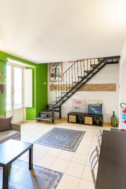 Linda's House - 2