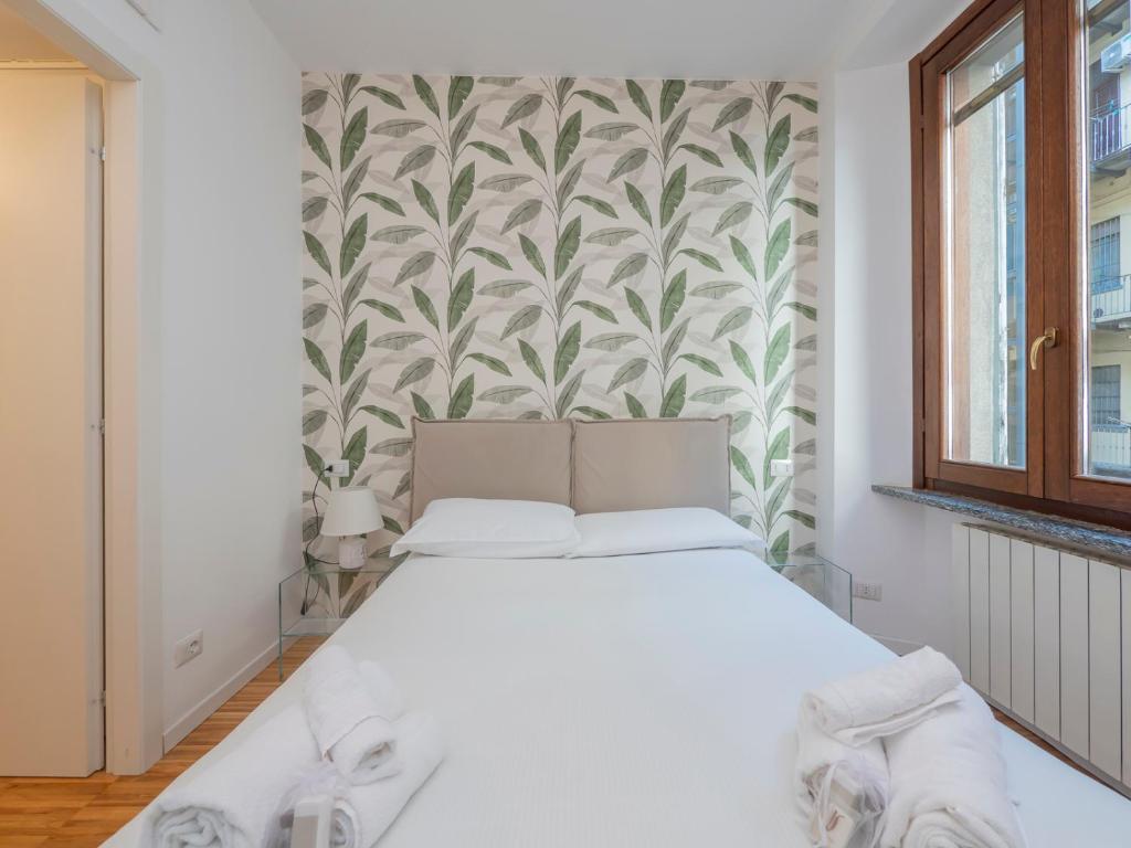 HomeLovers Tiny Flat at Sempione District M5 Metro - 4