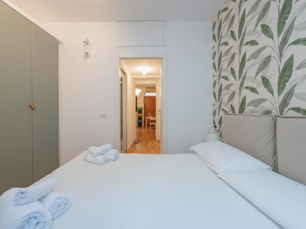 HomeLovers Tiny Flat at Sempione District M5 Metro - 3