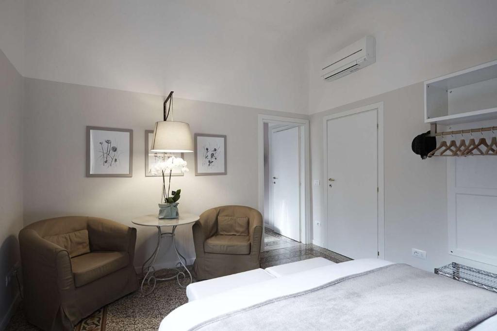 Porta Rossa Apartments - 3