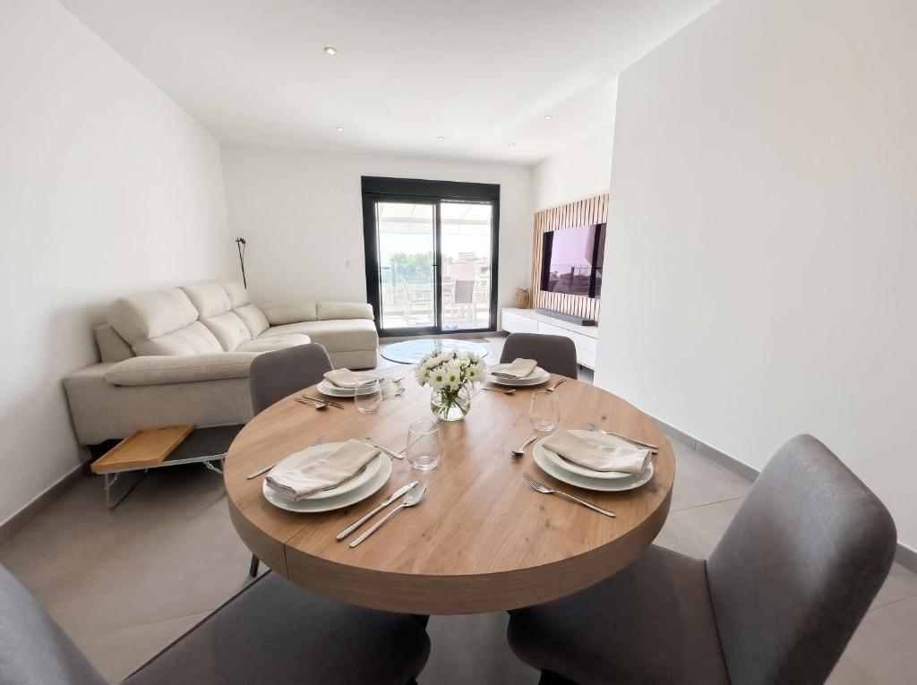 El Galan Penthouse with Private Jacuzzi & Pools - 4
