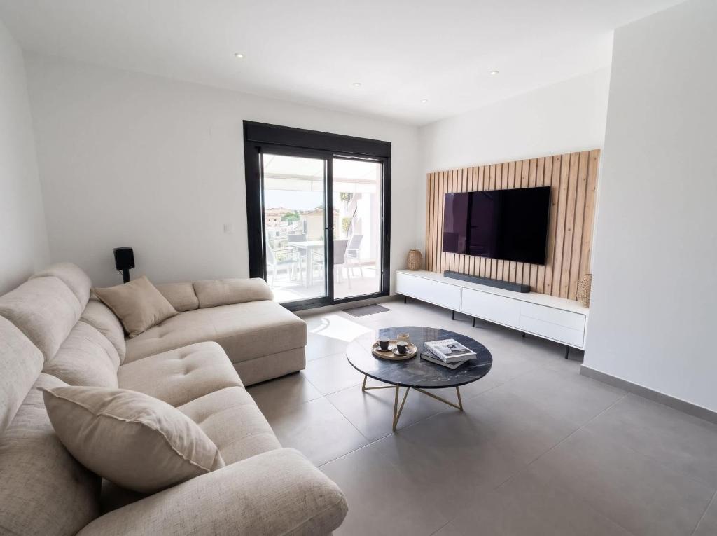 El Galan Penthouse with Private Jacuzzi & Pools - 5
