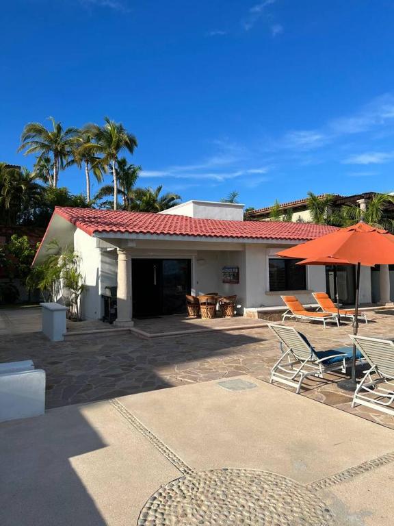 Beautiful Spanish Home: Ocean Views & Private Pool - 3