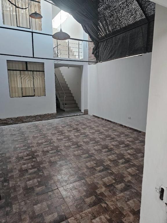 Departamento, 3 habitaciones, 3 baños 1er piso - 3