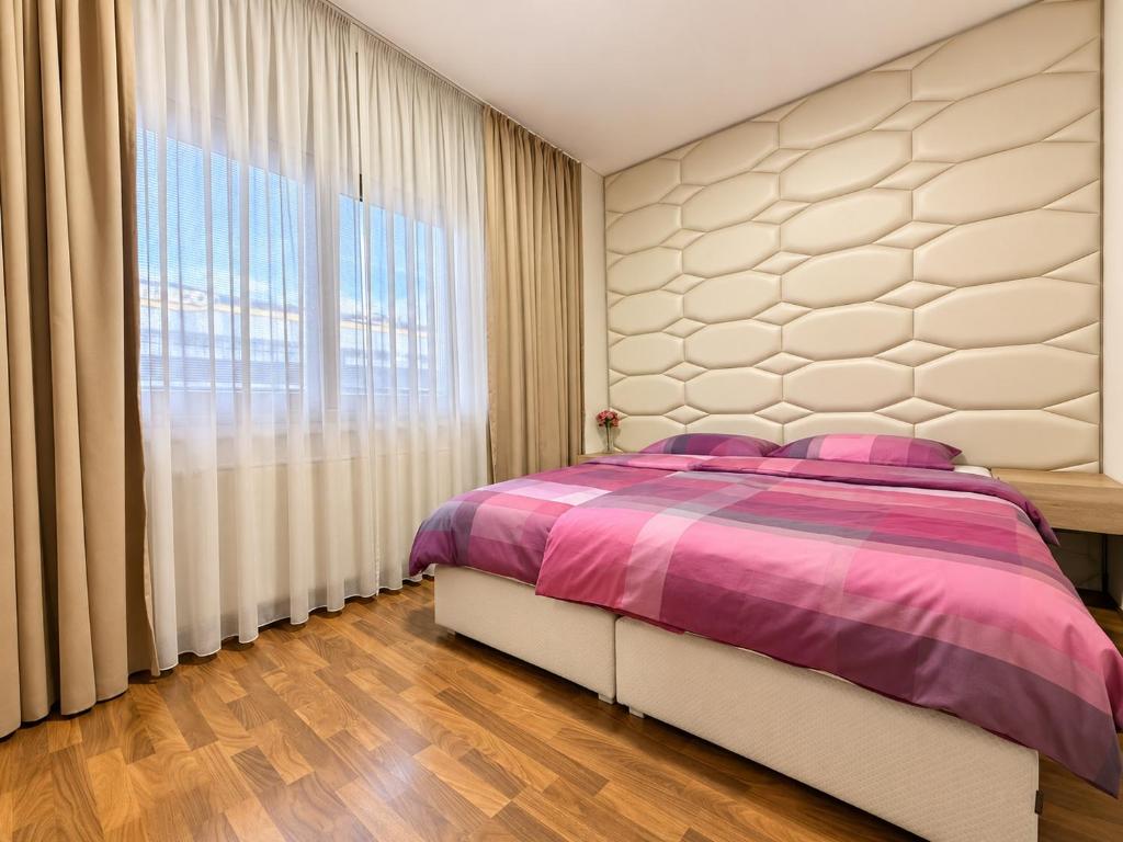 Forum Apartments - 3