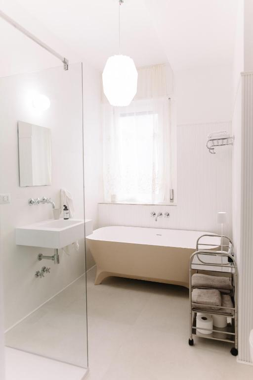 Magnolia - a Bright, Quiet Space in Central Milan - 5