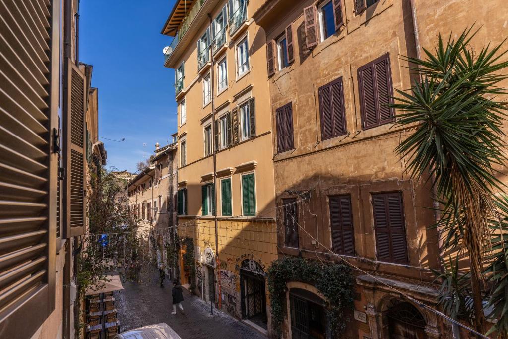 YH Renzi Flat - 3