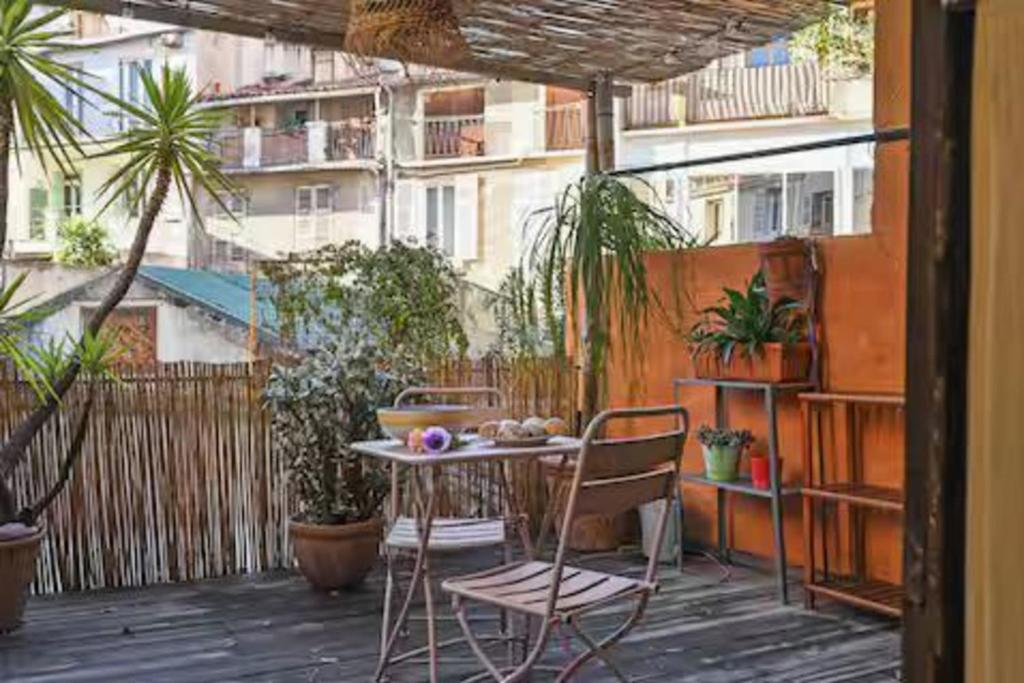 Appartement avec terrasse & mezzanine Cœur du 6ème - La Plaine - 5