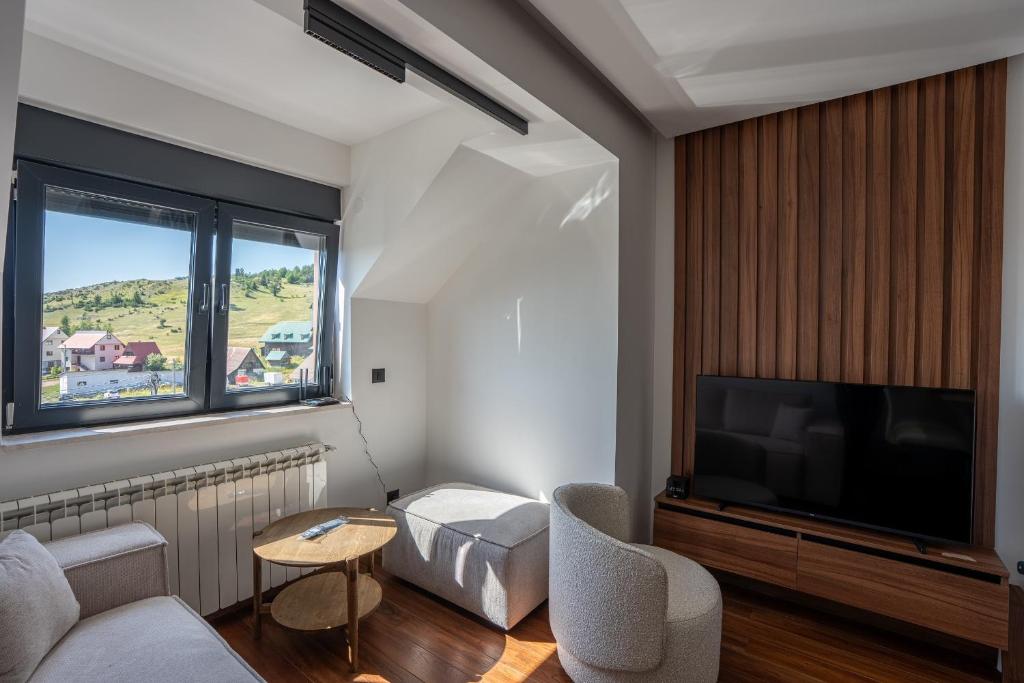 Kraljeva stolica flats - 2