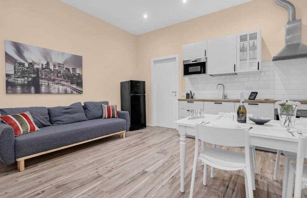 Modern & Cozy Apartment near Metro M1 Villa San Giovanni Wi-Fi e AC D14 - 2