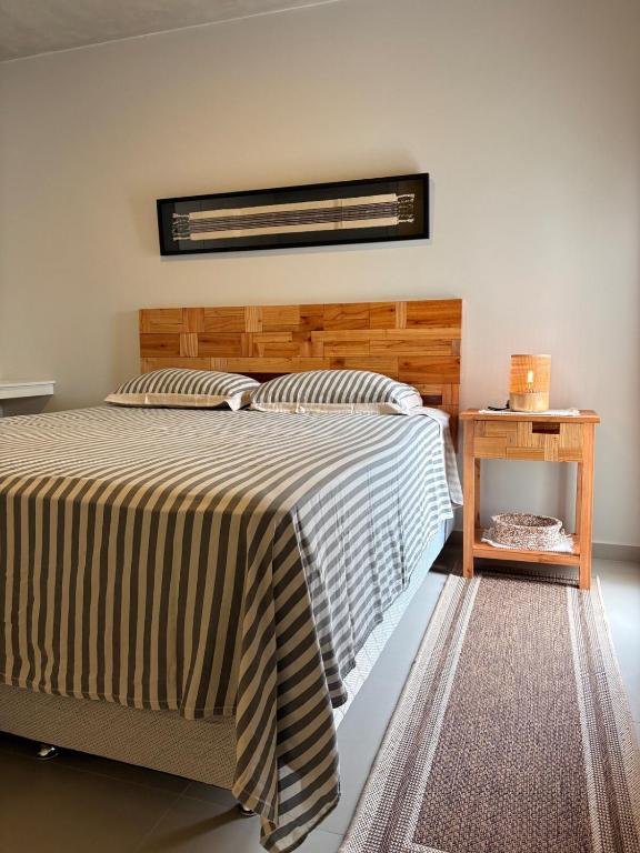 Modern apartment with Paraguayan art details - 2