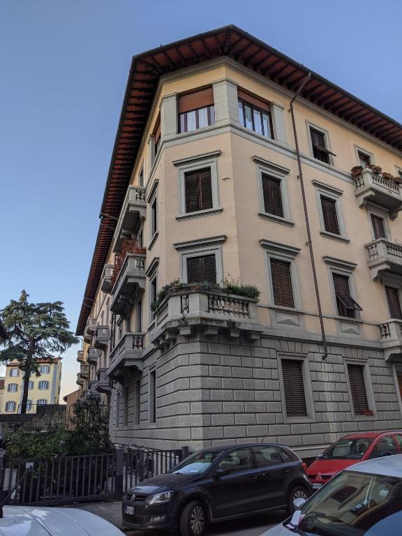 Casa Fucci - Firenze, Lungarni e Fortezza da Basso - 4