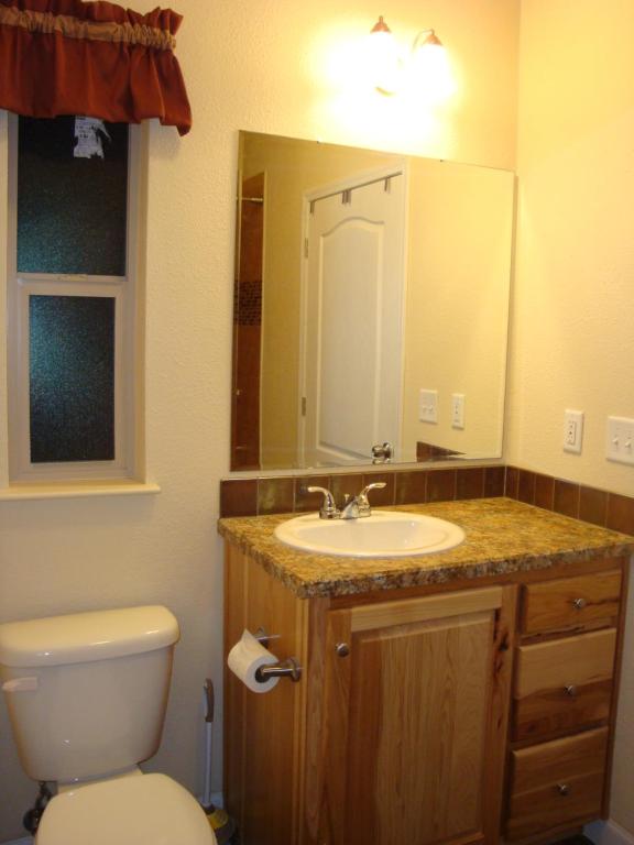Yellowstone Wildlife Cabins photo