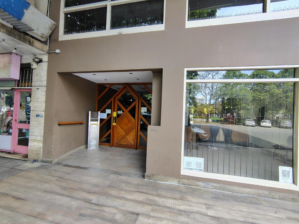 EFDepartamentos Dos ambientes para 4 personas con balcon a la Plaza Mitre - 4