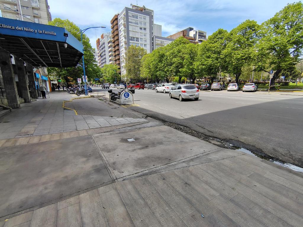 EFDepartamentos Dos ambientes para 4 personas con balcon a la Plaza Mitre - 5