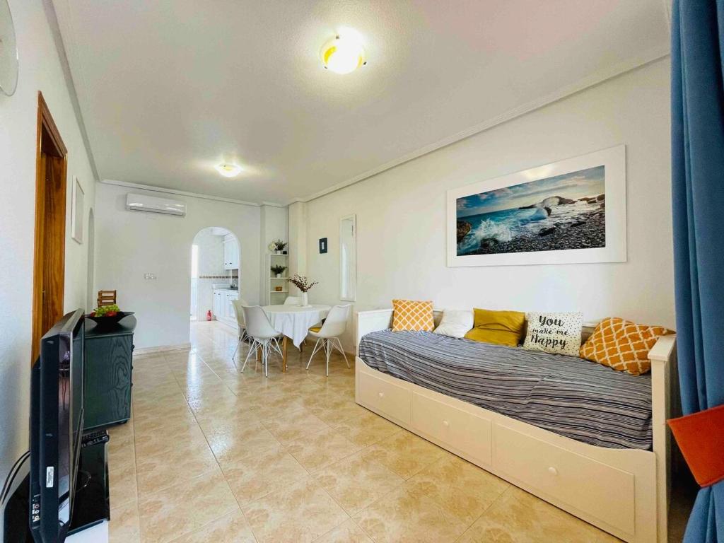 2 Swimming Pools, 6 people, Close to City Centre, Palm and Swimming Pool View - 3
