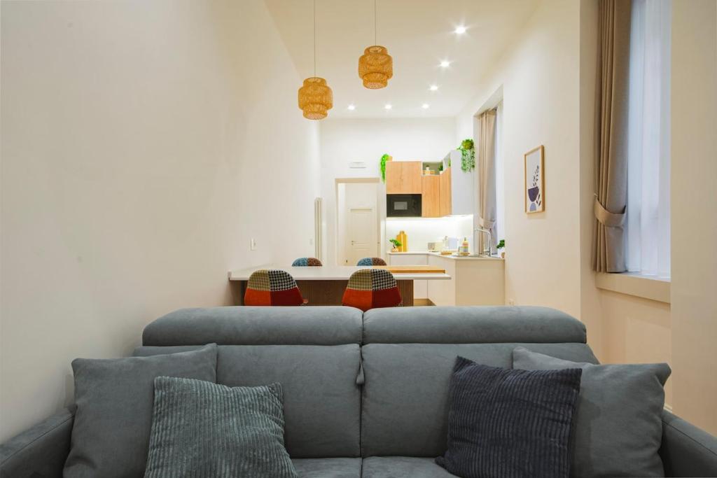 Luxury Apartment Duomo, Historic Centre, 2 bath, A - 2
