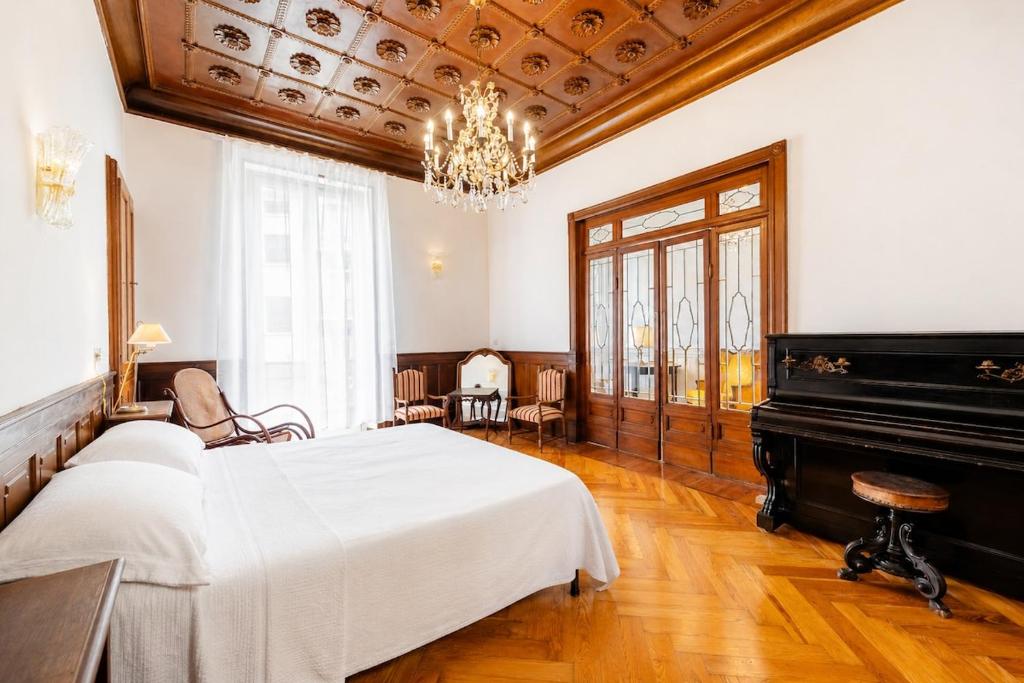 Grand Palace Suites - 4