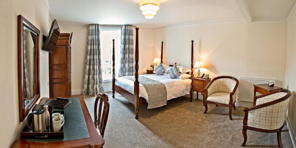 The Bishops Table Hotel — Hotel in Farnham