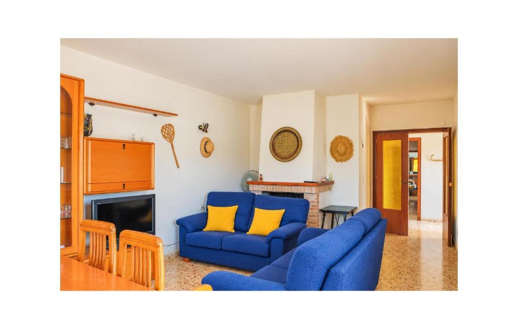 3 Bedroom Beautiful Home In Cartagena - 3