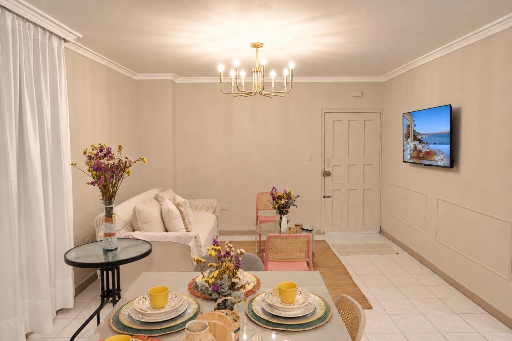 Apartamento familiar con terraza para 8 en centro histórico playa - 4